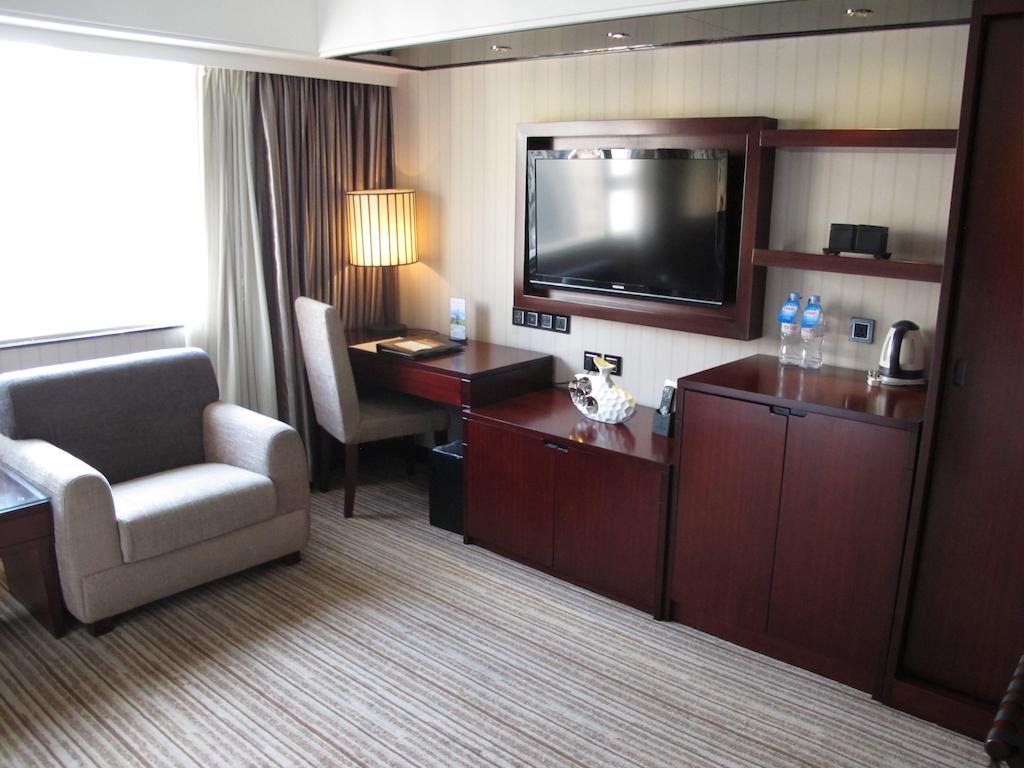 Hotel Beverly Plaza Macau Exterior foto