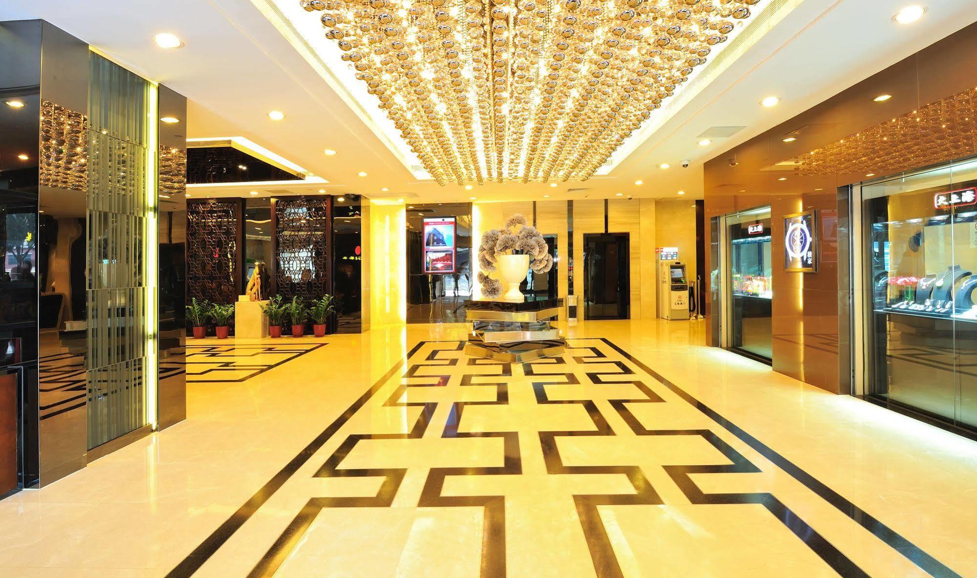 Hotel Beverly Plaza Macau Exterior foto