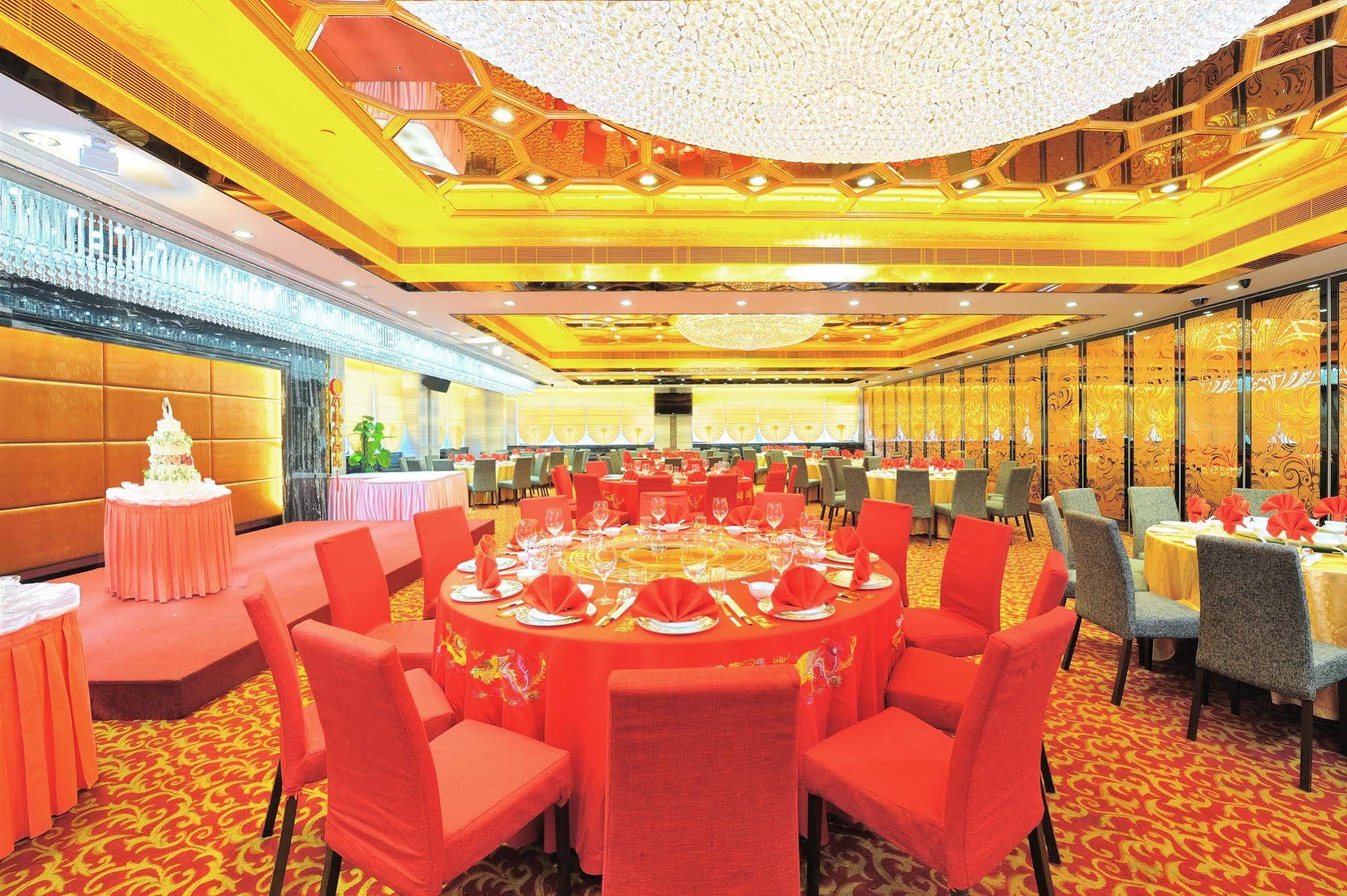 Hotel Beverly Plaza Macau Exterior foto